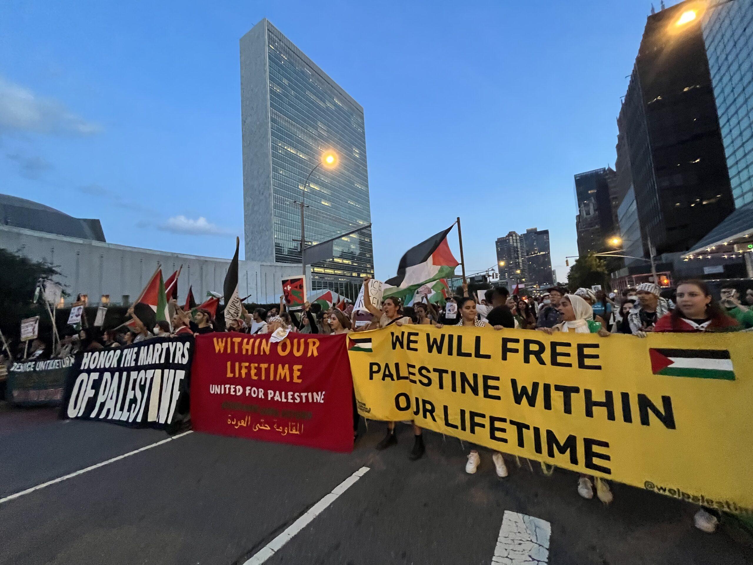 VAR判罚再引争议，巴黎圣日耳曼对阵莱比锡裁判判点引发巨大争议
